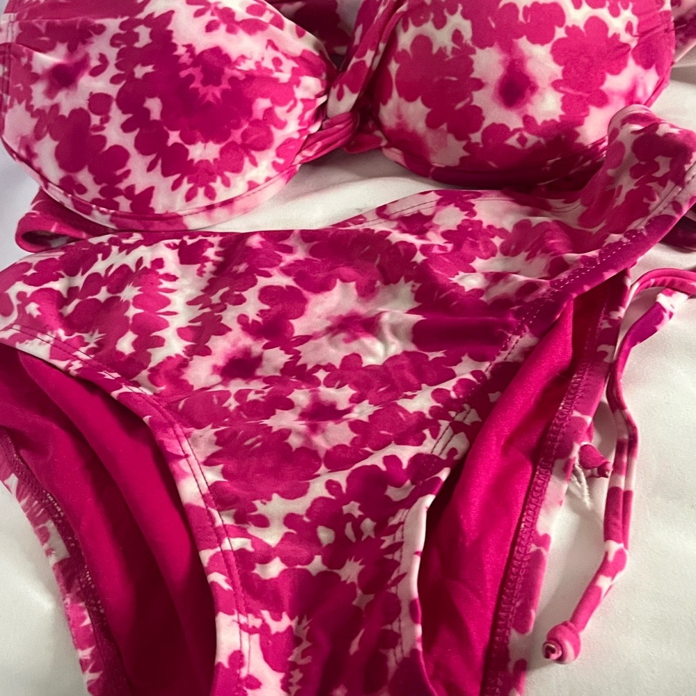 BISOU BISOU Pink Floral Bikini Set,size Large bottom and Small top